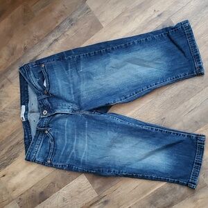 Levi's capri size 12